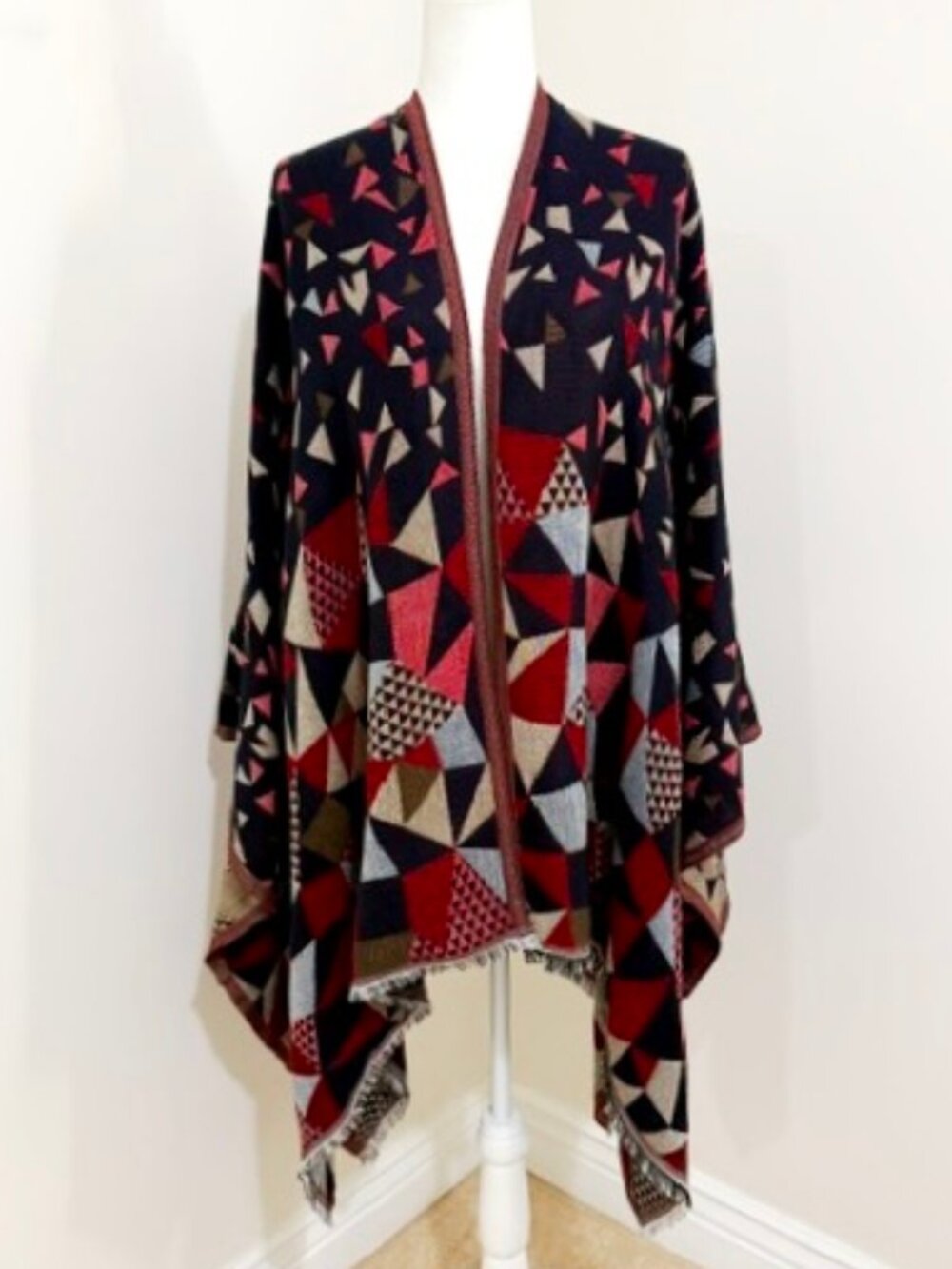 Uno Alla Volta Geometric Ruana Cape Wrap Poncho Armholes Boho One Size